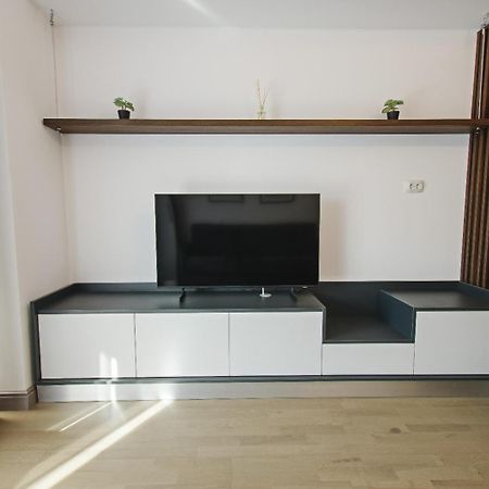 Himson-Brown Apartment Iasi Exteriör bild
